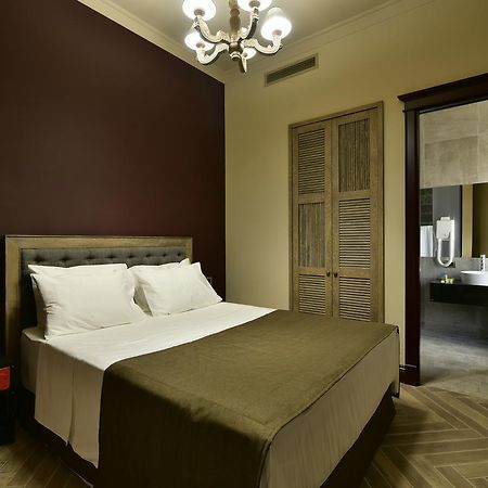 Bastille Hotel Yerevan Ngoại thất bức ảnh